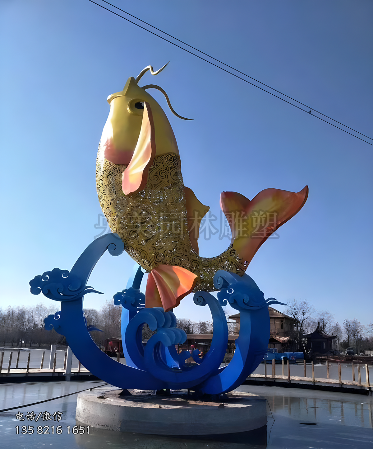 不銹鋼躍水鯉魚(yú)景觀雕塑