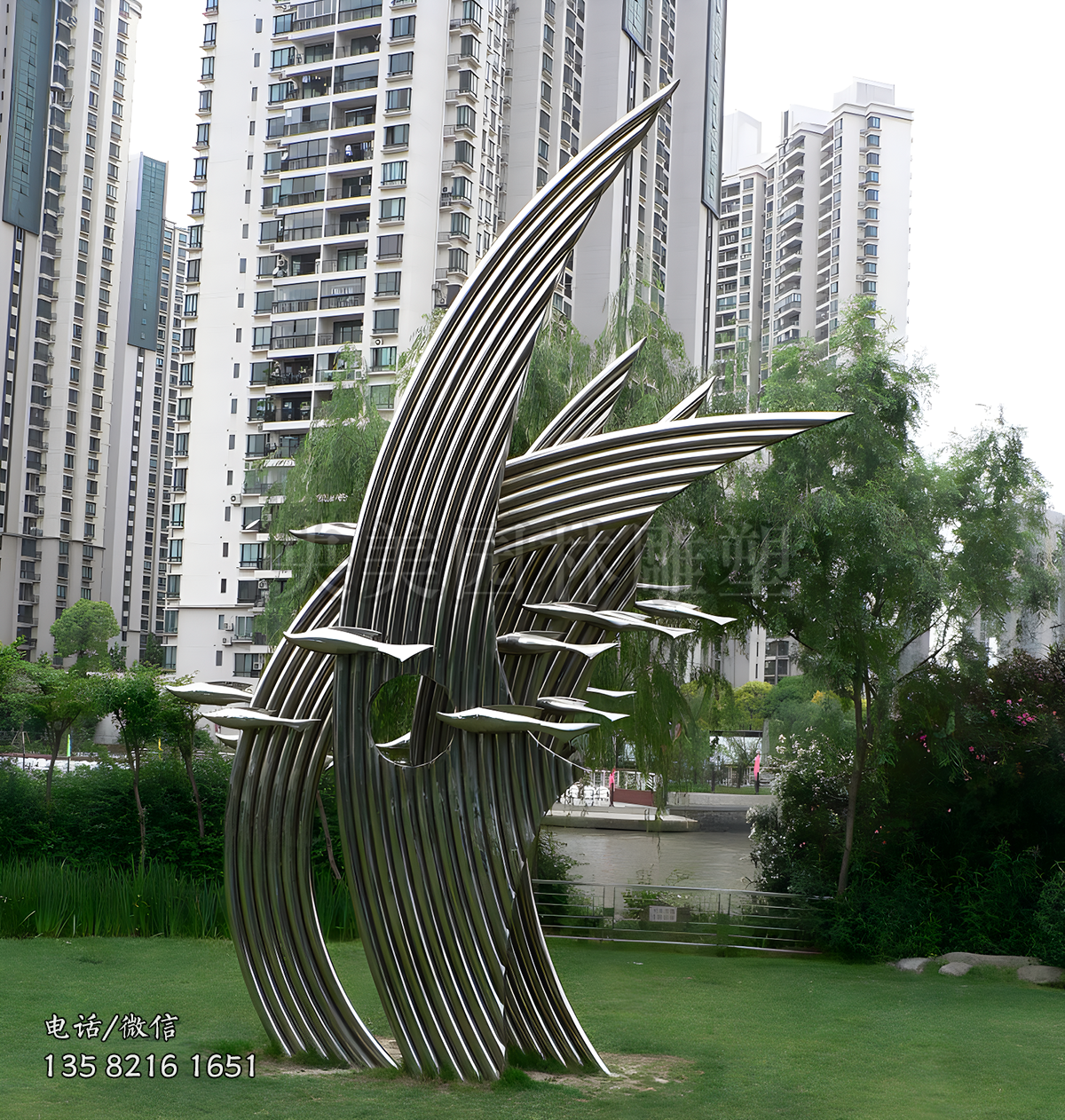 不銹鋼魚群裝飾景觀雕塑