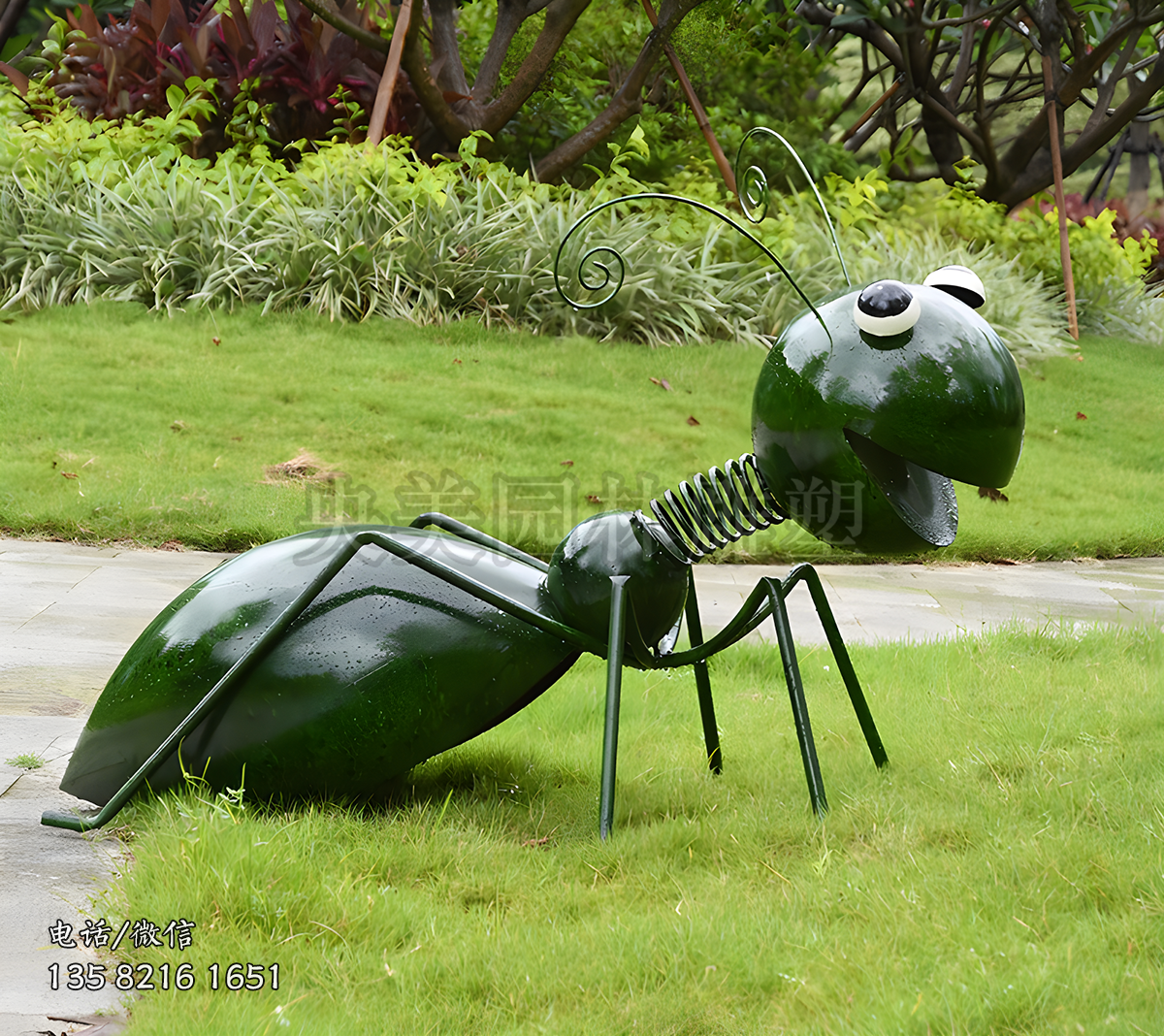 綠色鐵藝螞蟻雕塑