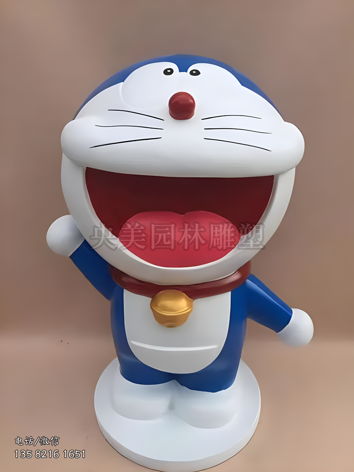 動漫人物機(jī)器貓玻璃鋼雕塑擺件