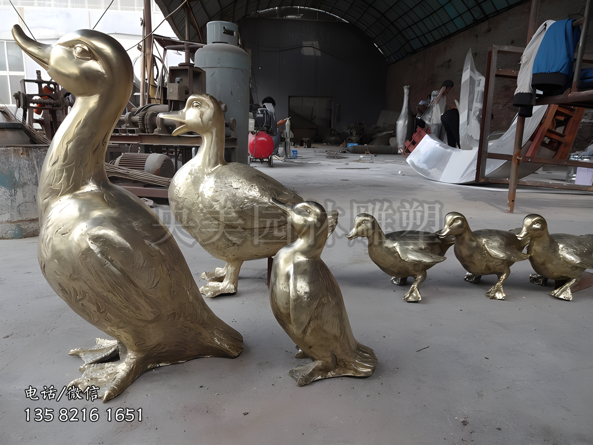 鑄銅鴨子雕塑擺件