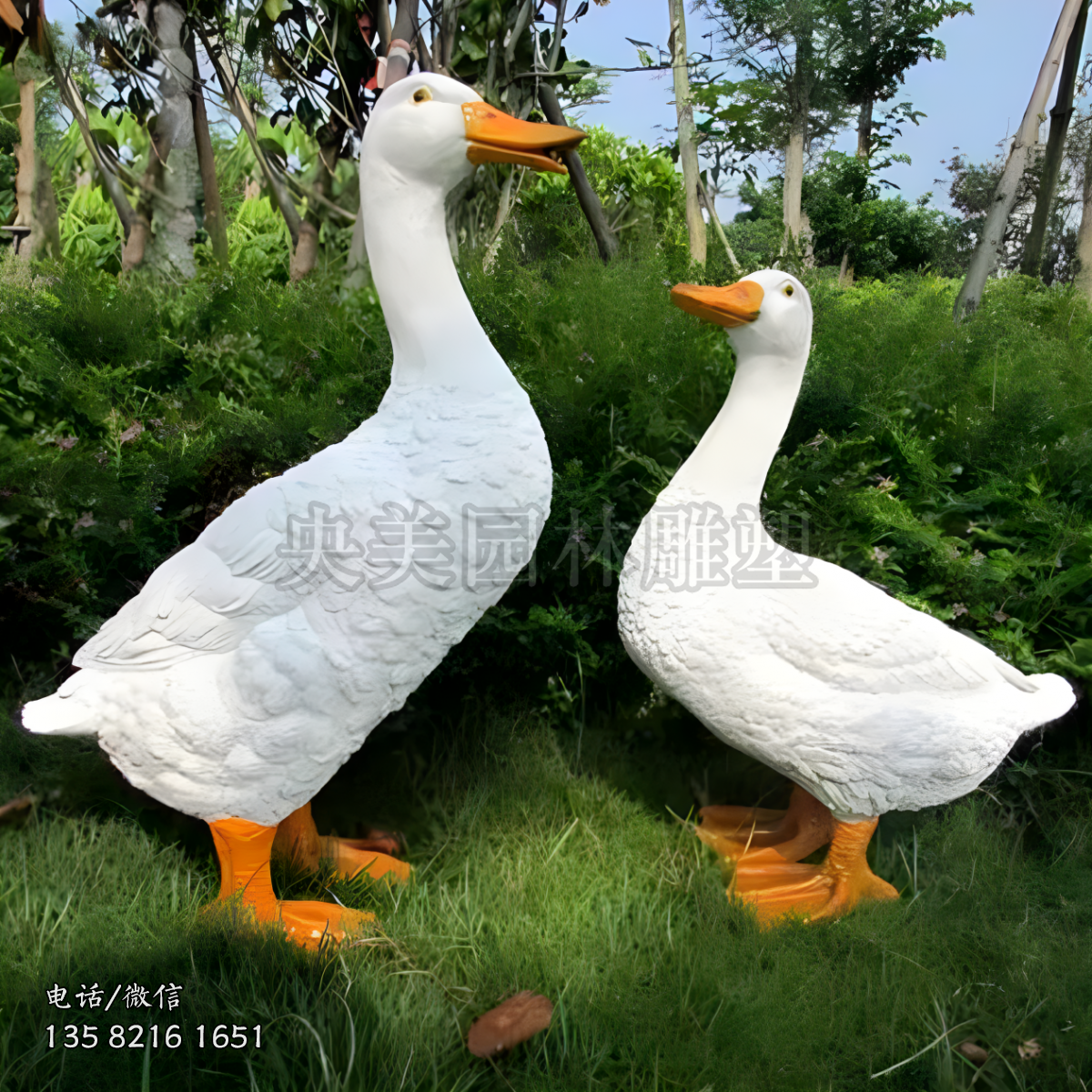 玻璃鋼仿真鴨子雕塑