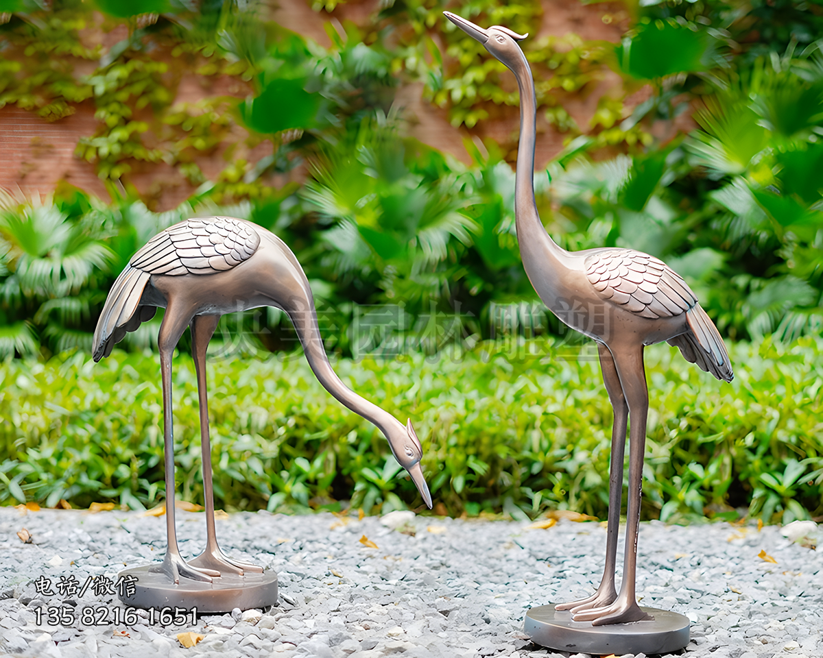 仿銅裝飾仙鶴雕塑