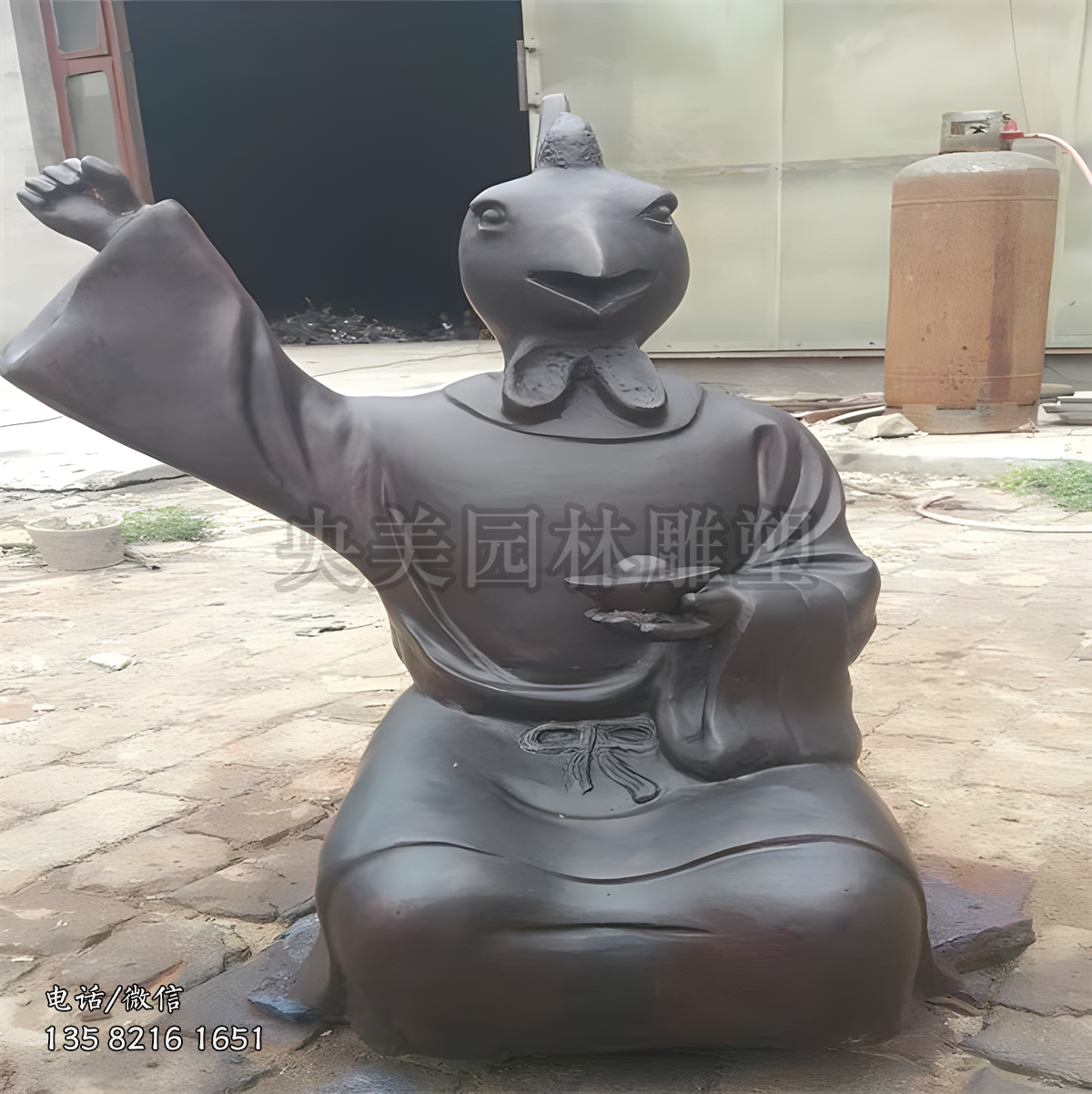 獸首人身生肖雞銅雕