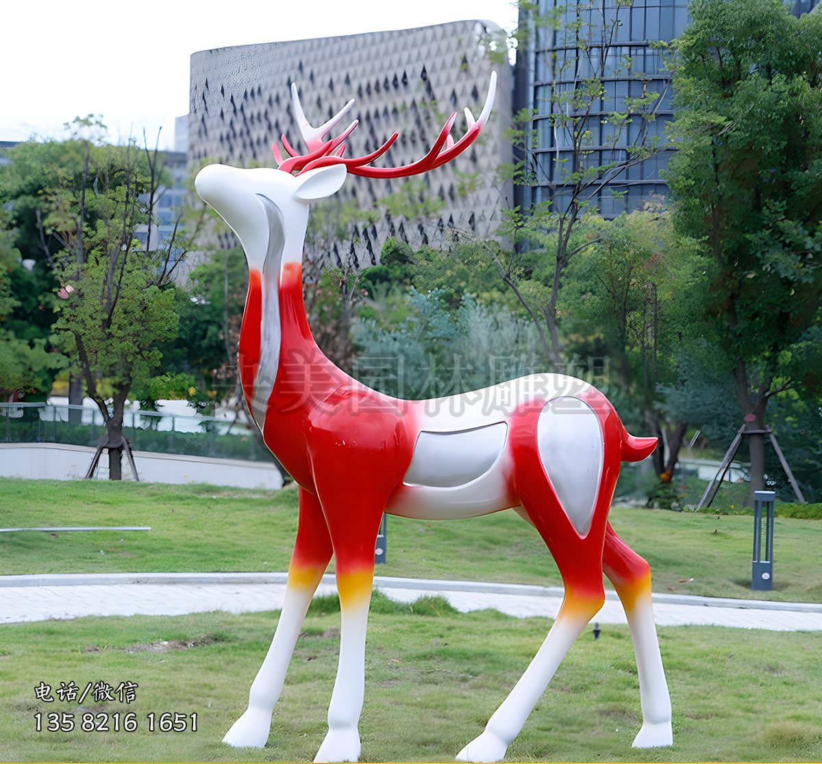 玻璃鋼彩繪景觀梅花鹿雕塑
