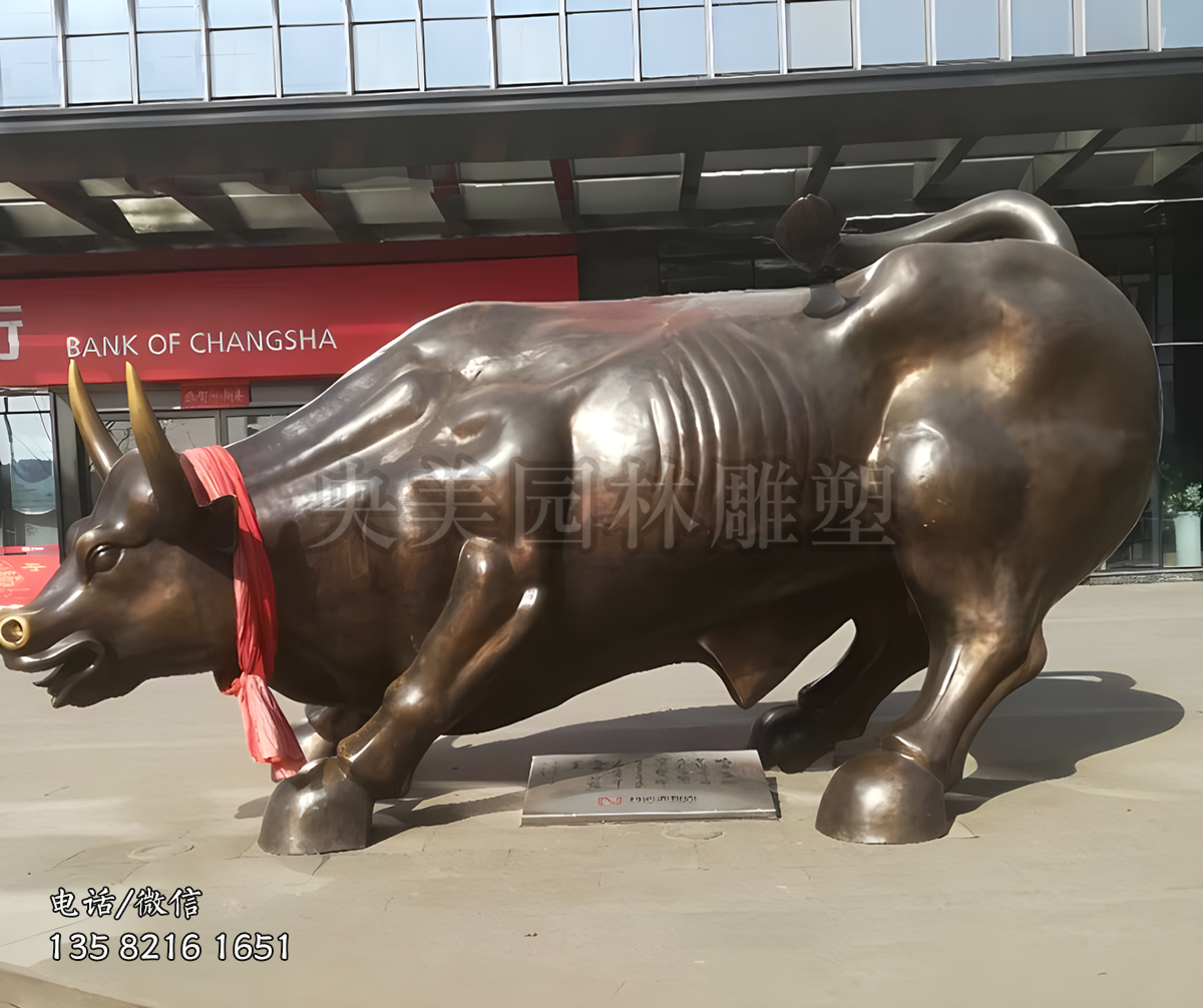 華爾街銅牛鑄銅雕塑