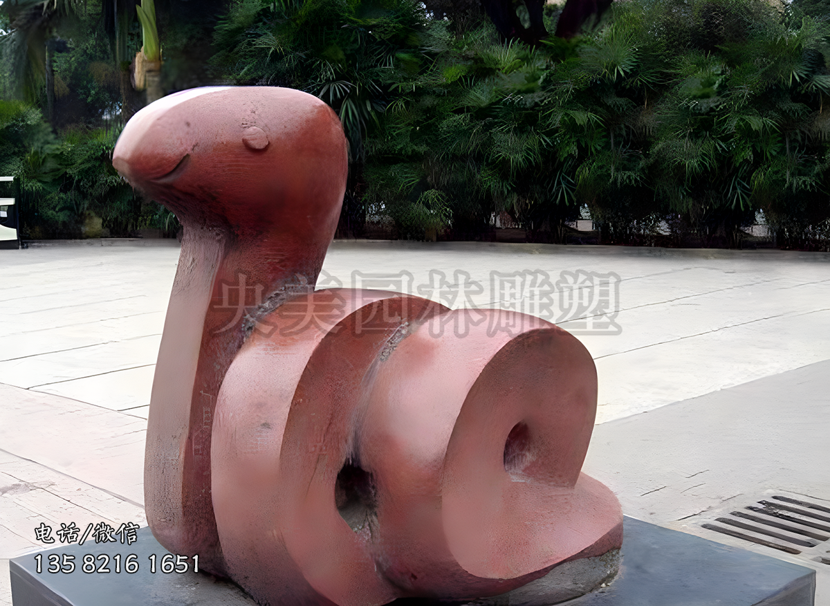 創(chuàng)意生肖動物雕塑之巳蛇石雕