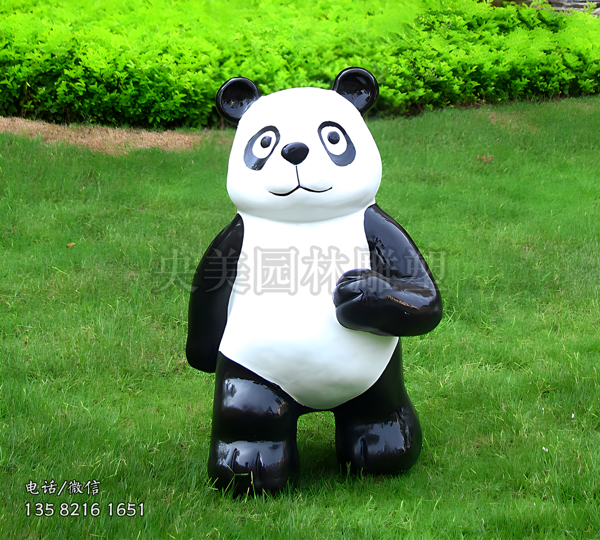 人立而行的光面玻璃鋼仿真熊貓雕塑