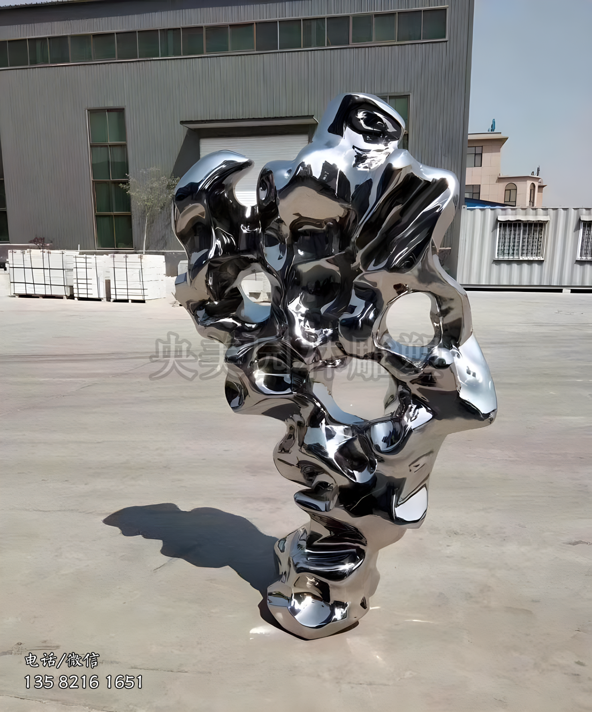 不銹鋼太湖石景觀雕塑