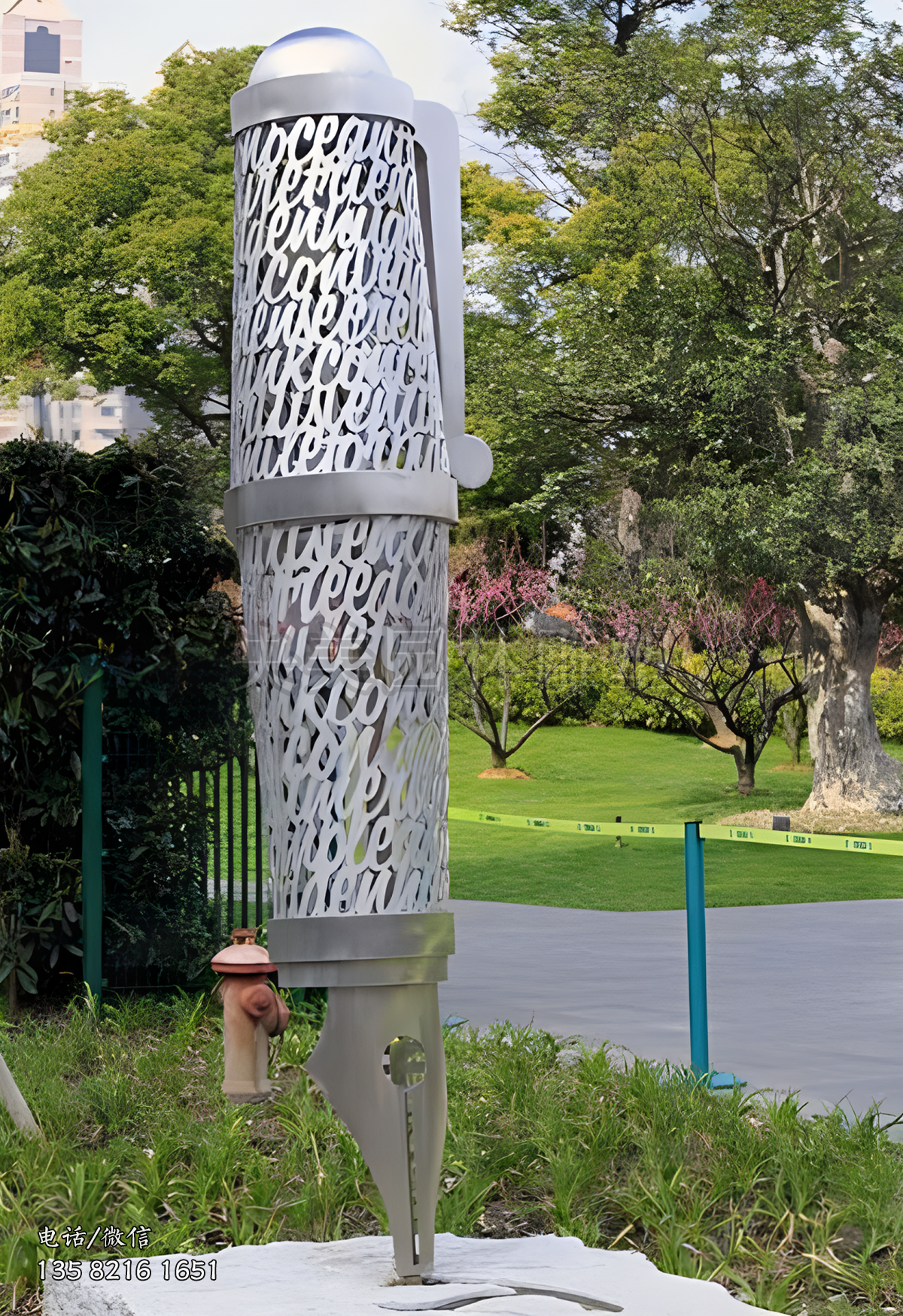 鏤空字母組成的不銹鋼鋼筆雕塑