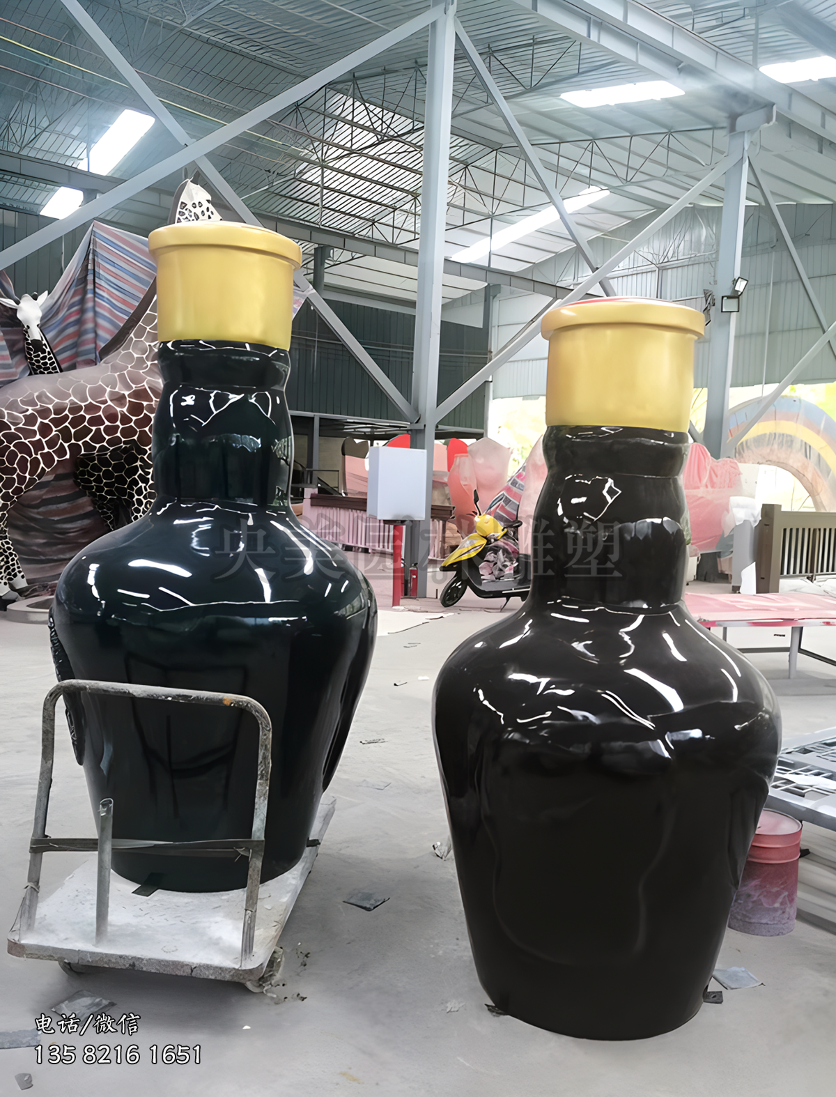 玻璃鋼酒瓶雕塑